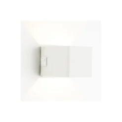 Brilliant Iseo Vägglampa Plast Vit 4W 300lm - 830 Varm Vit | IP44 - med USB