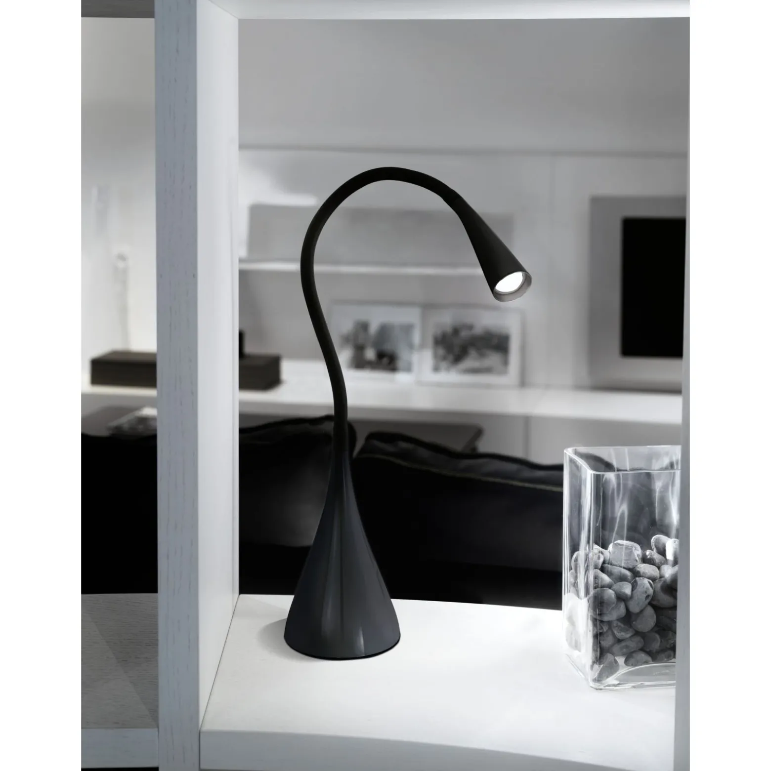 Eglo Bordslampa Snapora Plast Svart 3W 300lm - 830 Varm Vit | Dimbar