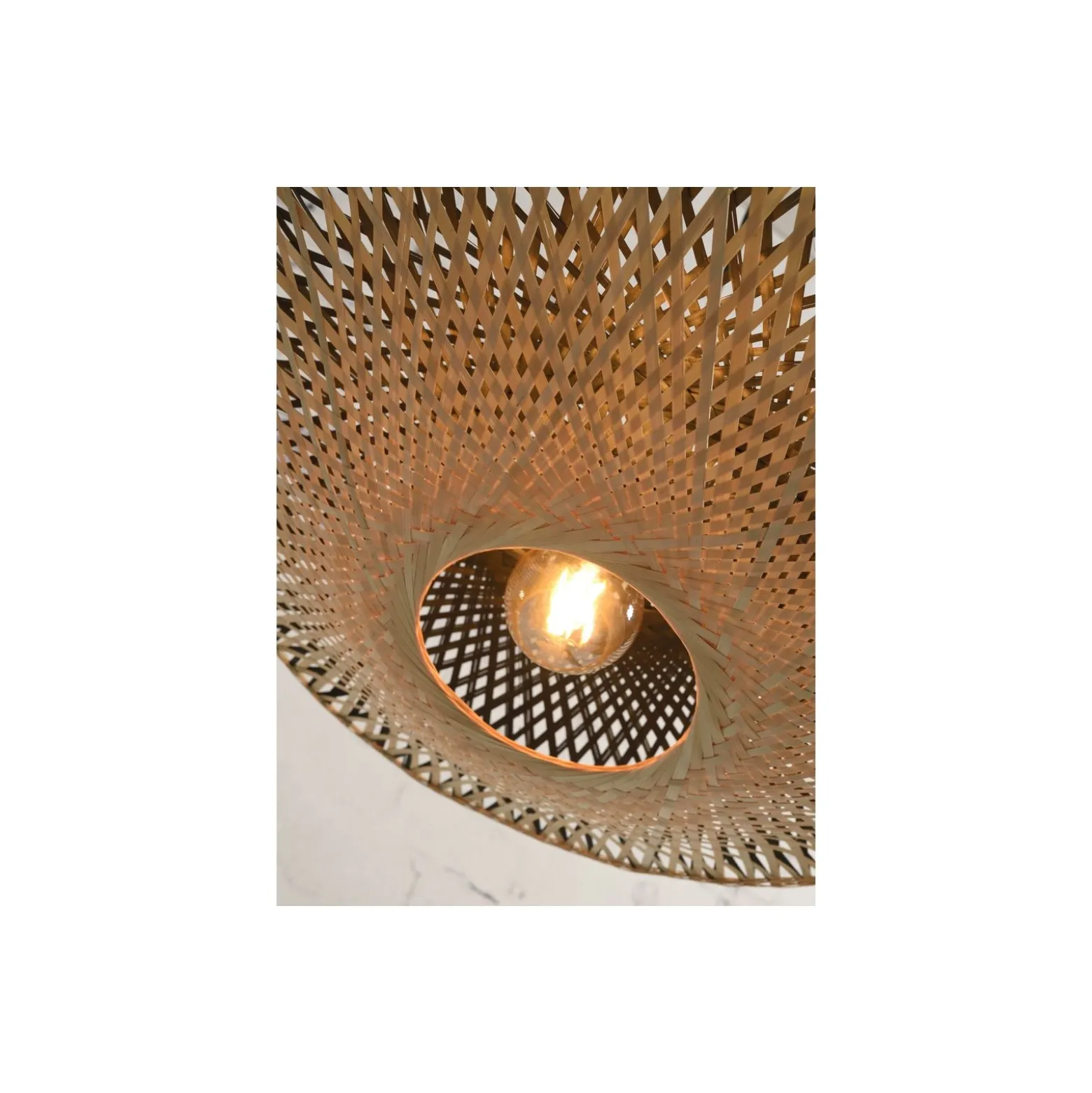 Good&Mojo Golvlampa Kalimantan Bambu Svart | Passande för 1x E27